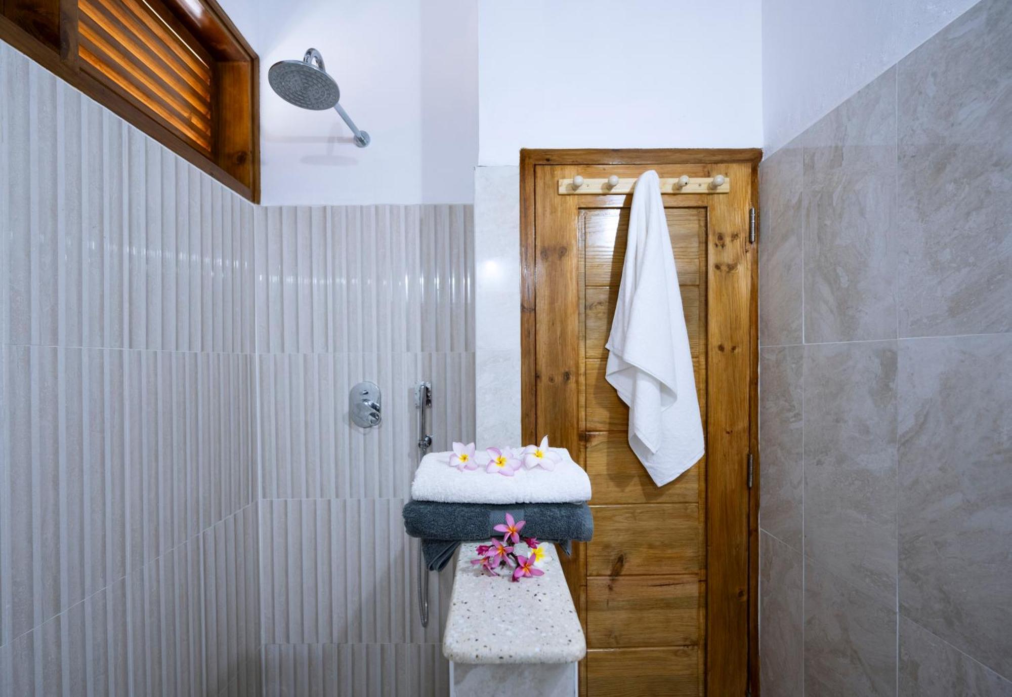 Sunbird Villas Glacis  外观 照片