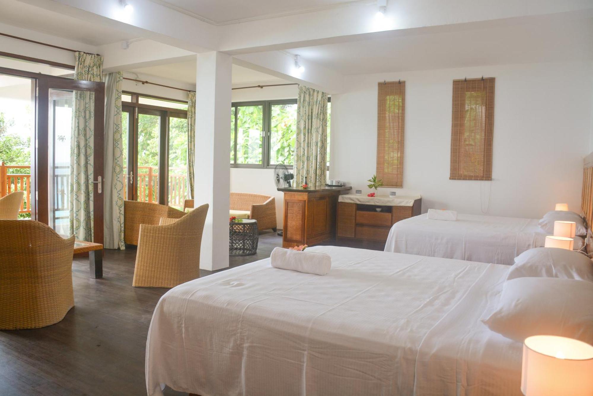 Sunbird Villas Glacis  外观 照片